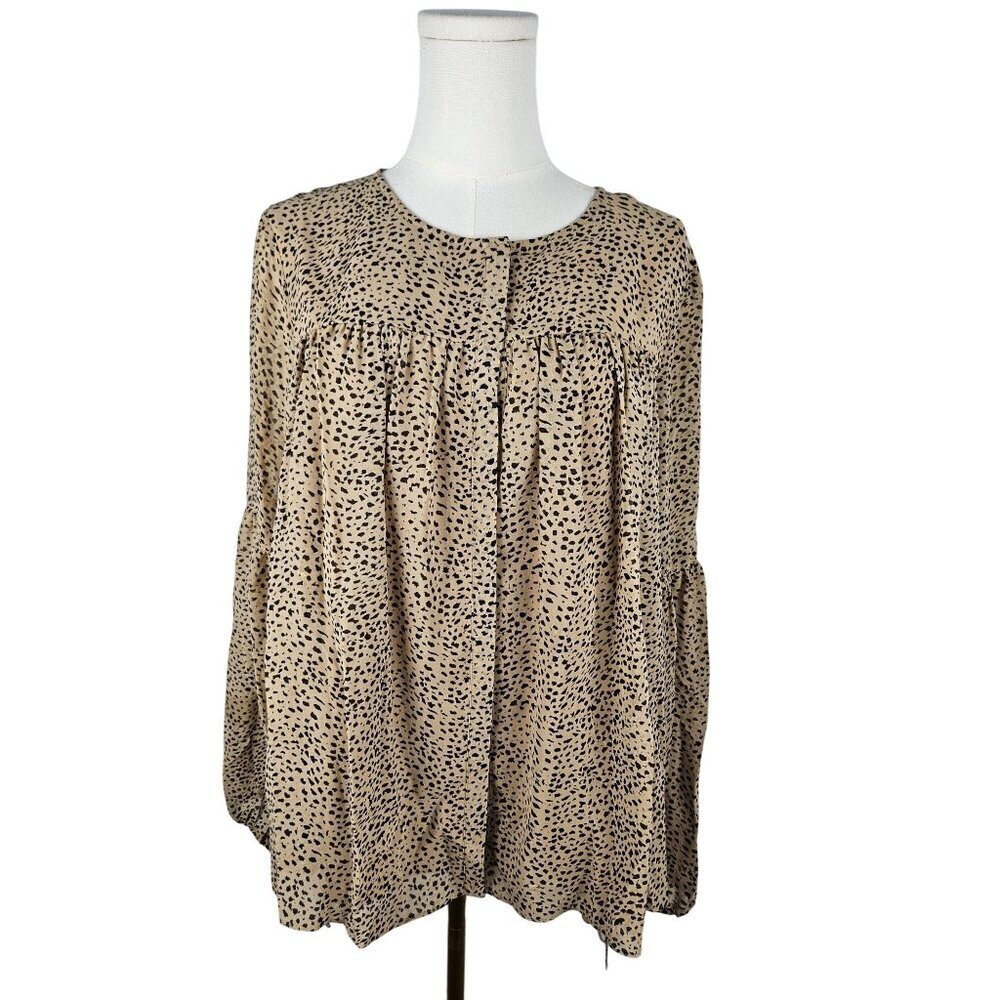 Halston Blouse Size Medium‎ Babydoll Poet Tan Black Animal Print